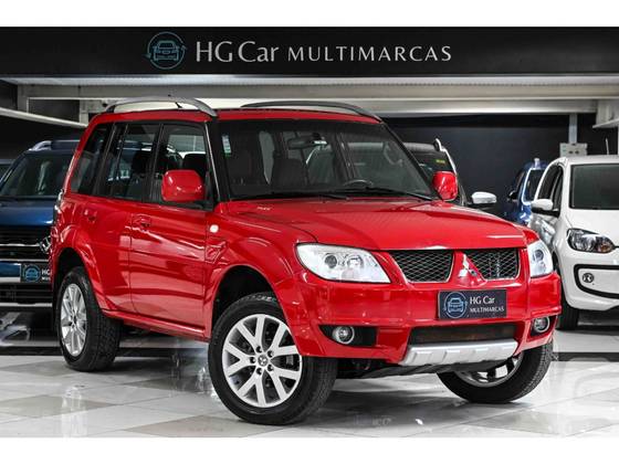 MITSUBISHI PAJERO TR4 2.0 4X4 16V 140CV FLEX 4P MANUAL MITSUBISHI PAJERO TR4 2.0 4X4 16V 140CV FLEX 4P MANUAL